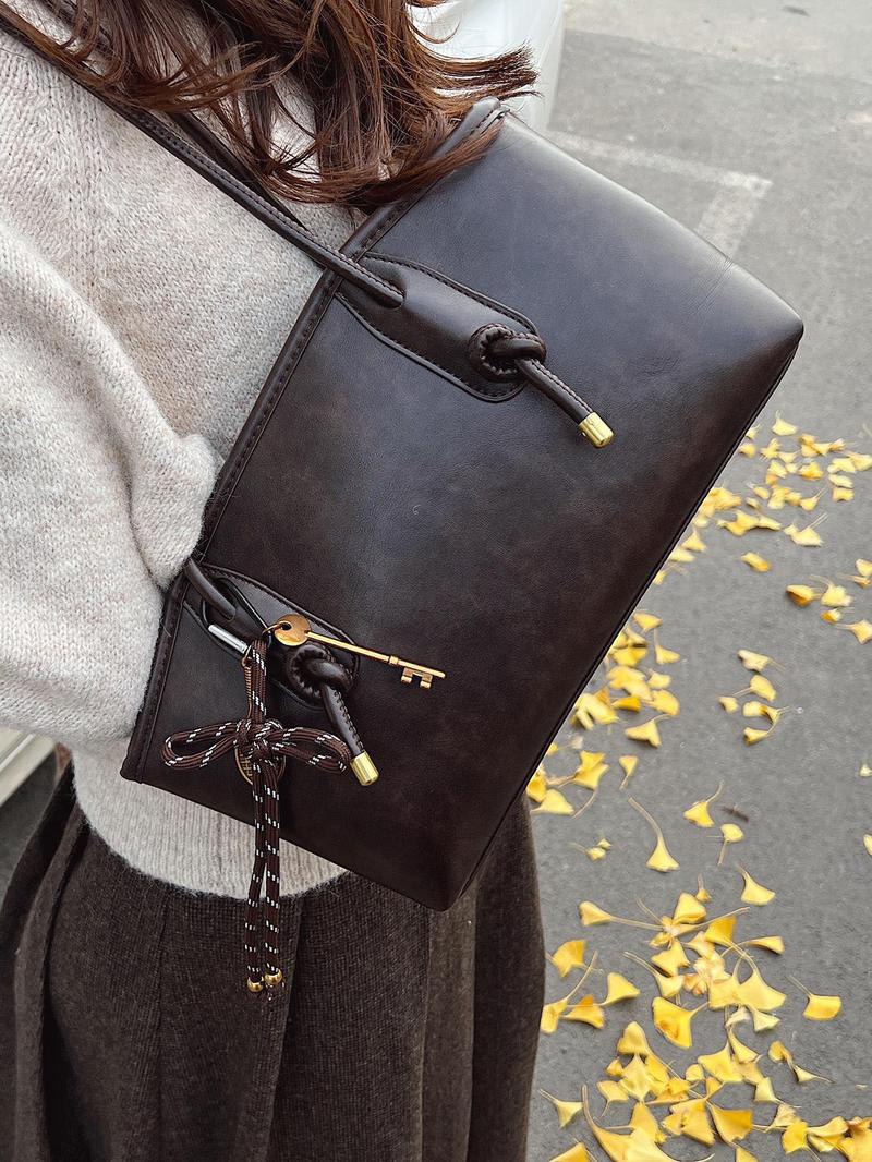 Women's Elegant Large Capacity Tote Bag | Solid Color Shoulder Bag for Work, Daily Commute & Casual Use